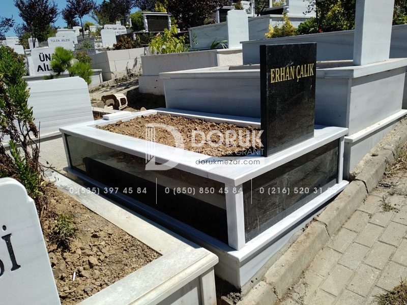 Tek Kişilik Baştaşı ve Gövde Granit Mezar