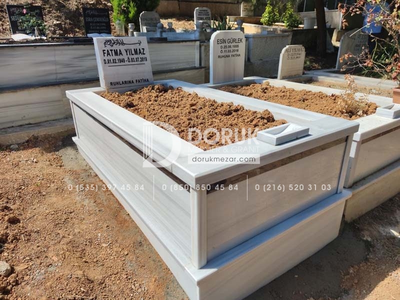 Tek Kişilik Baştaşı Abide Granit Şeritli Mezar