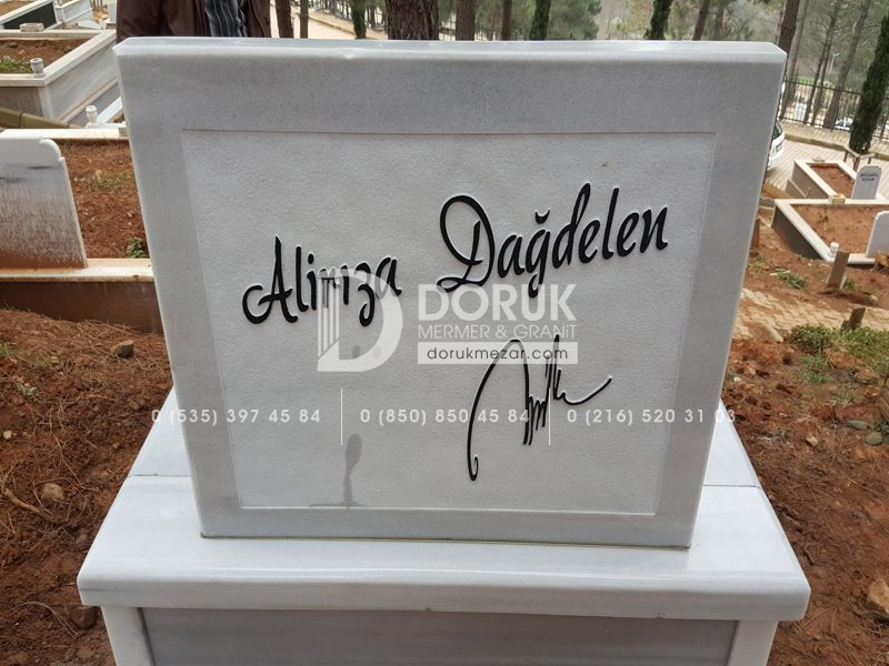 Özel Tasarım İmzalı Mezar Taşı Modeli