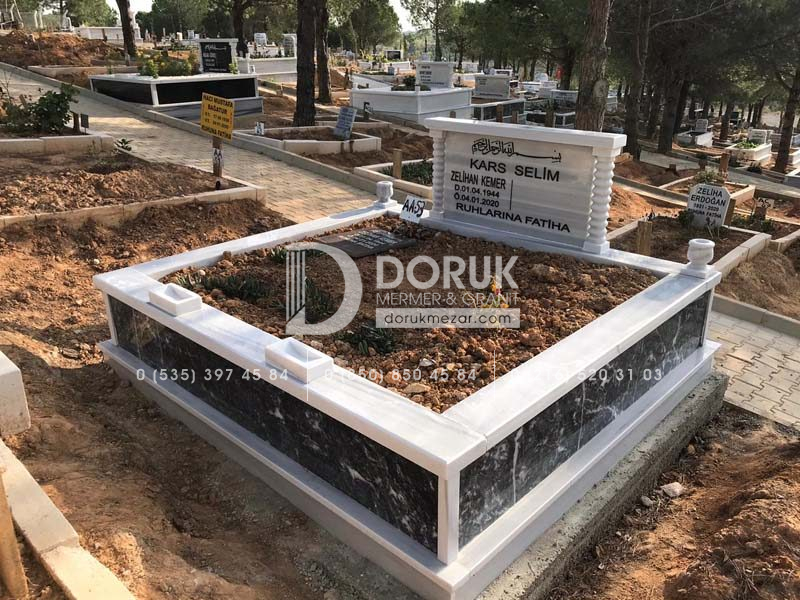 iki Kisilik Govde Siyah Mermer Sutunlu Mezar
