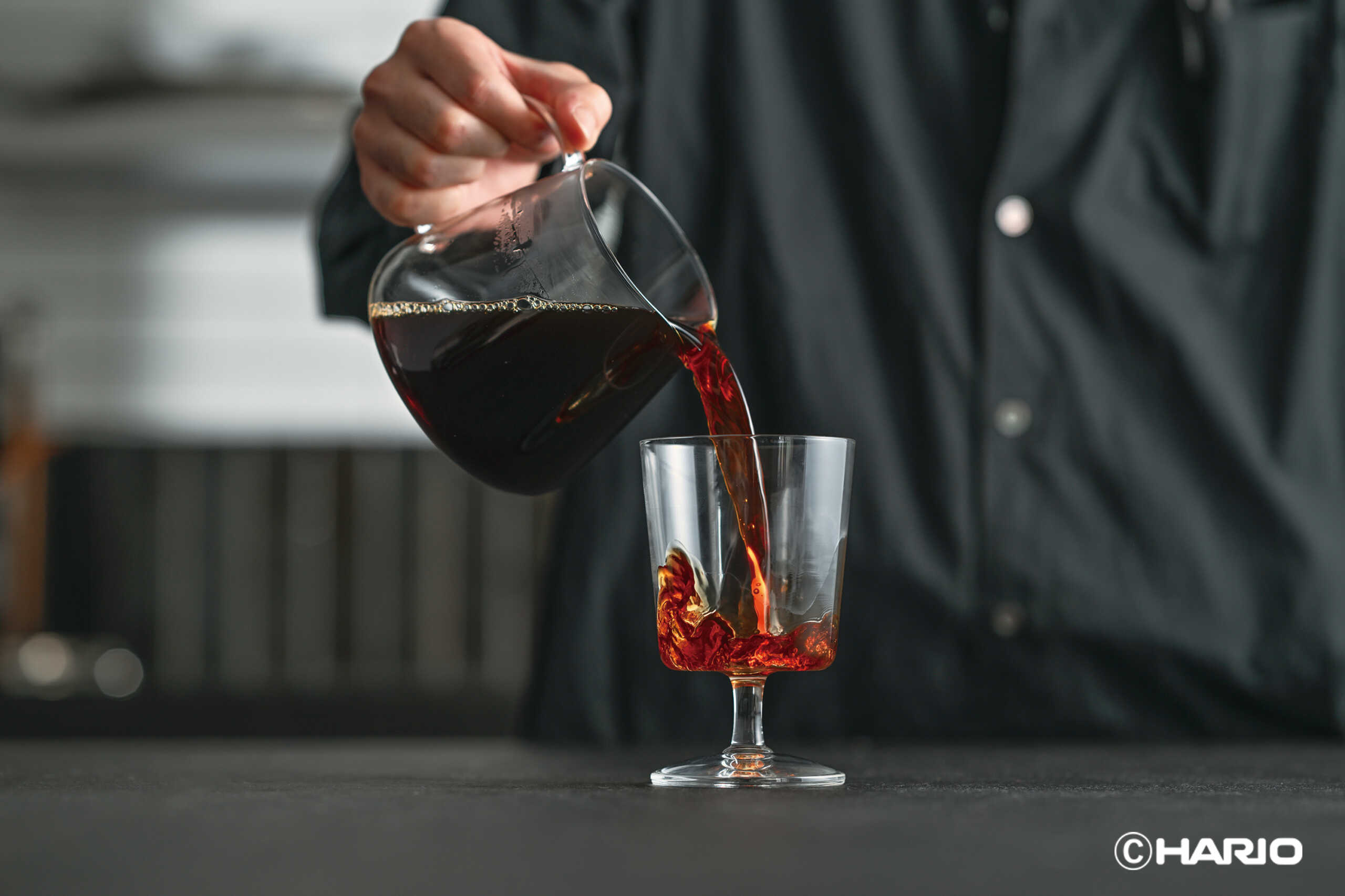 Hario V60 Barista Servis Sürahisi (360 ml) - Görsel 3