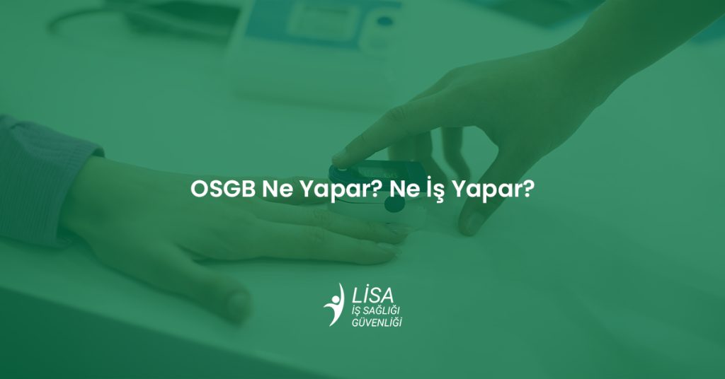 OSGB hizmetleri kapsamında çalışanın parmağında nabız oksimetresi ile yapılan sağlık kontrolü.