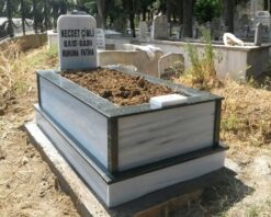 Tek Kişilik Küpeşte Baştaşı Granit Mezar - Görsel 9