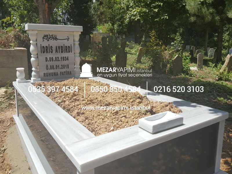 Tek Kişilik Granit Sütunlu Mezar - Görsel 9