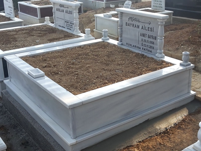 İki Kişilk Mermer Sütunlu Mezar - Görsel 2