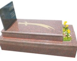G-11 ZÜLFİKAR DESENLİ KIRMIZI GRANİT KOMPLE 5 CM KALINLIKTA MEZAR