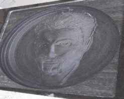 Granit Üzerine 3 Boyutlu Yüz Kabartması - Vernikli - Görsel 3