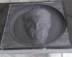 Alternative view of Granit Üzerine 3 Boyutlu Yüz Kabartması - Vernikli