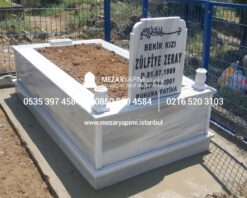 Tek Kişilik Vazolu Mermer Mezar