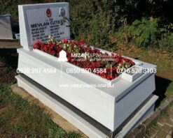 Alternative view of Şehit Mezar Modeli