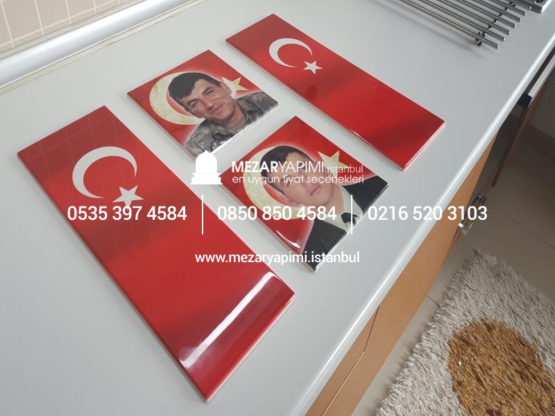 Şehit Mezar Taşına Solmayan Porselen Fotoğraf & Bayrak - Görsel 9
