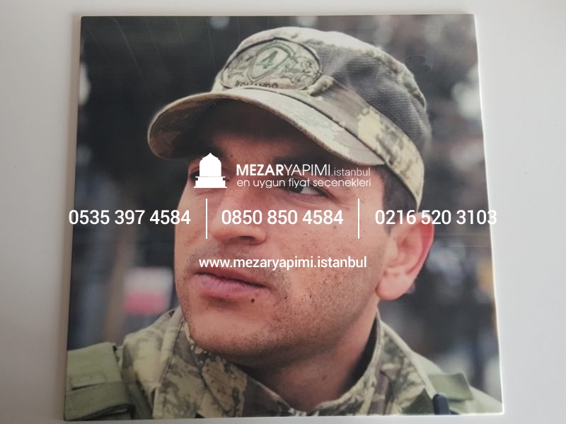 Şehit Mezar Taşına Solmayan Porselen Fotoğraf & Bayrak - Görsel 30