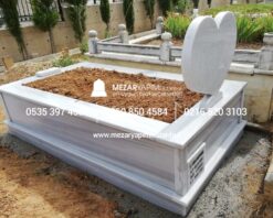 Tek Kişilik Mermer Kalp Şeklinde Mezar Taşı Modeli - Görsel 6