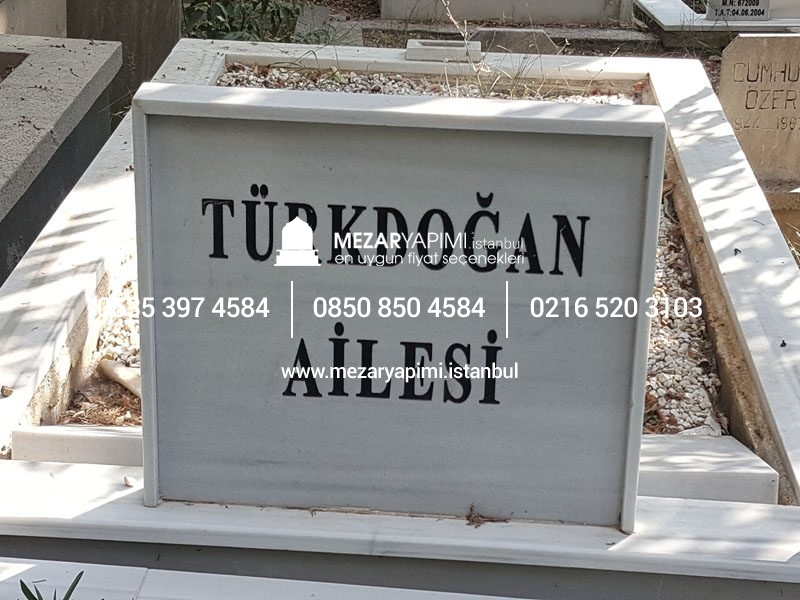 Mermer Çerçeveli Baş Taşı