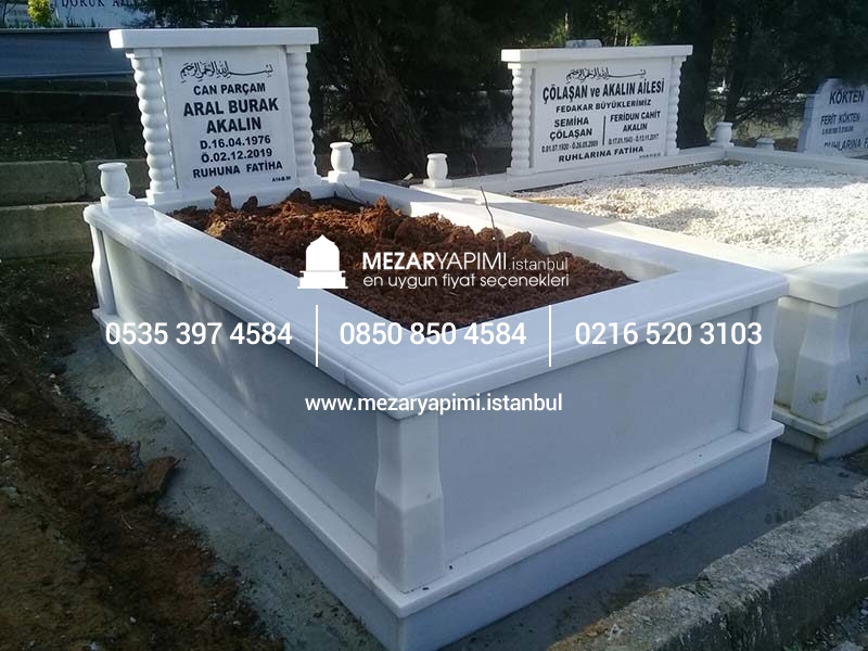 Tek Kişilik Baştaşı Sütunlu Süt Beyazı Mermer Mezar - Görsel 3
