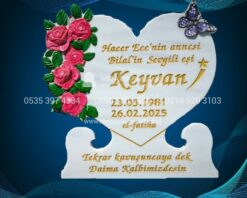 Çiçek ve Kelebek Desenli CNC 3D İşlemeli Mezar Taşı