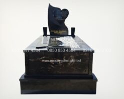 Komple Granit Özel Desenli Mezar