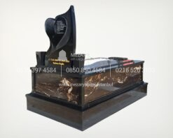 Komple Granit Özel Desenli Mezar