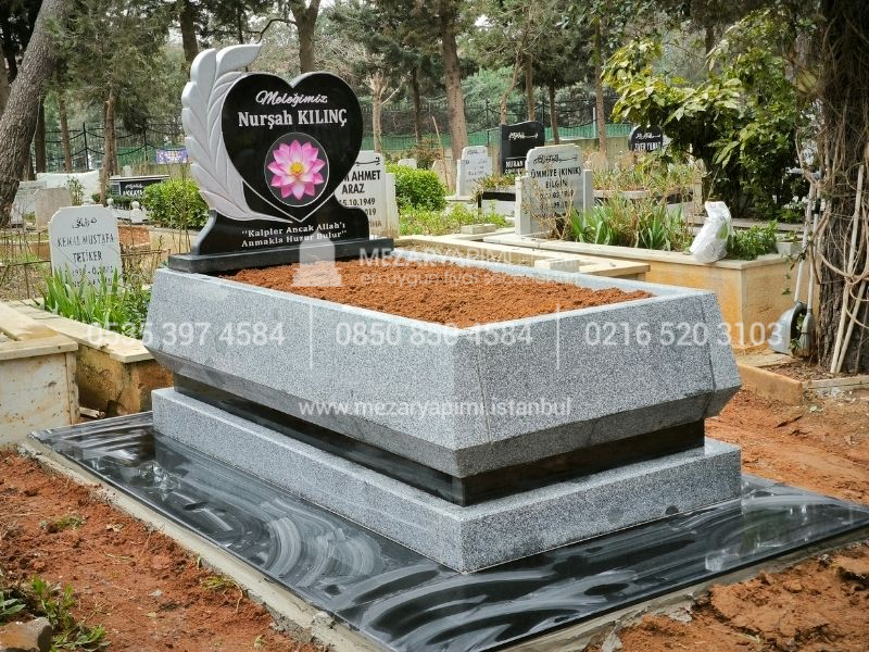 Konik Kesim Granit Blok Mezar