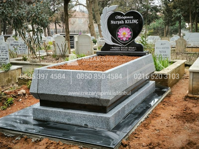 Konik Kesim Granit Blok Mezar