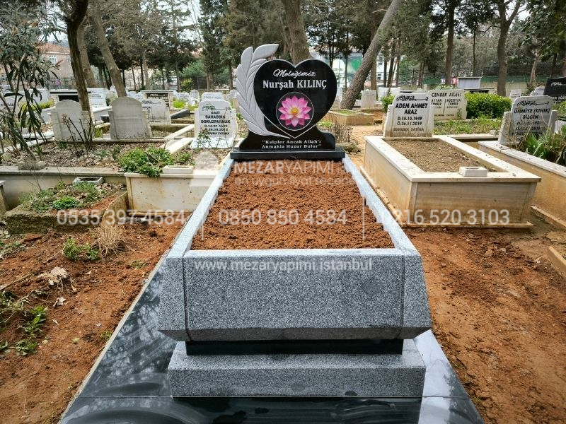 Konik Kesim Granit Blok Mezar