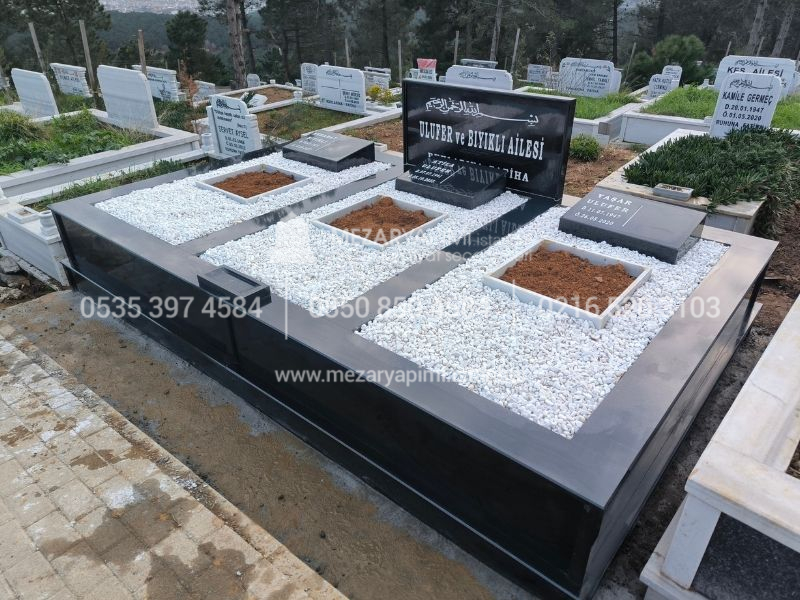3 Kişilik Granit Aile Mezar Modeli