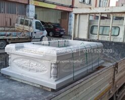 Lale Motifli Kalp Şeklinde Cnc İşlemeli Mermer Mezar