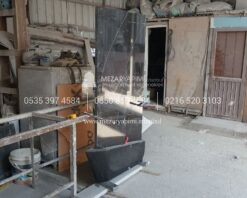 Yelkenli Gemi Şeklinde Granit Anıt Mezar