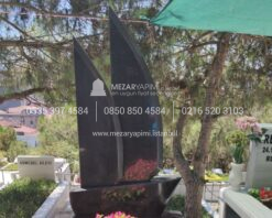 Yelkenli Gemi Şeklinde Granit Anıt Mezar