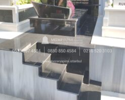 Yelkenli Gemi Şeklinde Granit Anıt Mezar