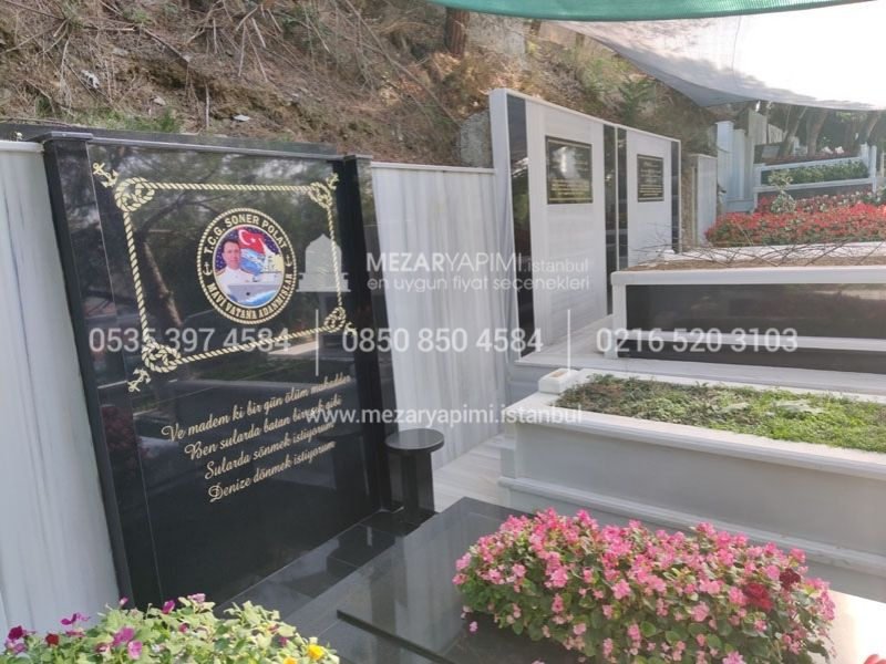 Yelkenli Gemi Şeklinde Granit Anıt Mezar
