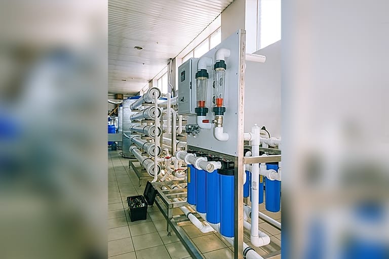 NAJAF EL ESREF PROVINCE NAJAF/IRAQ 25 M3/HR BENI ZEYD AL CUNUBIYE VILLAGE'S REVERSE OSMOSIS SYSTEM 2014